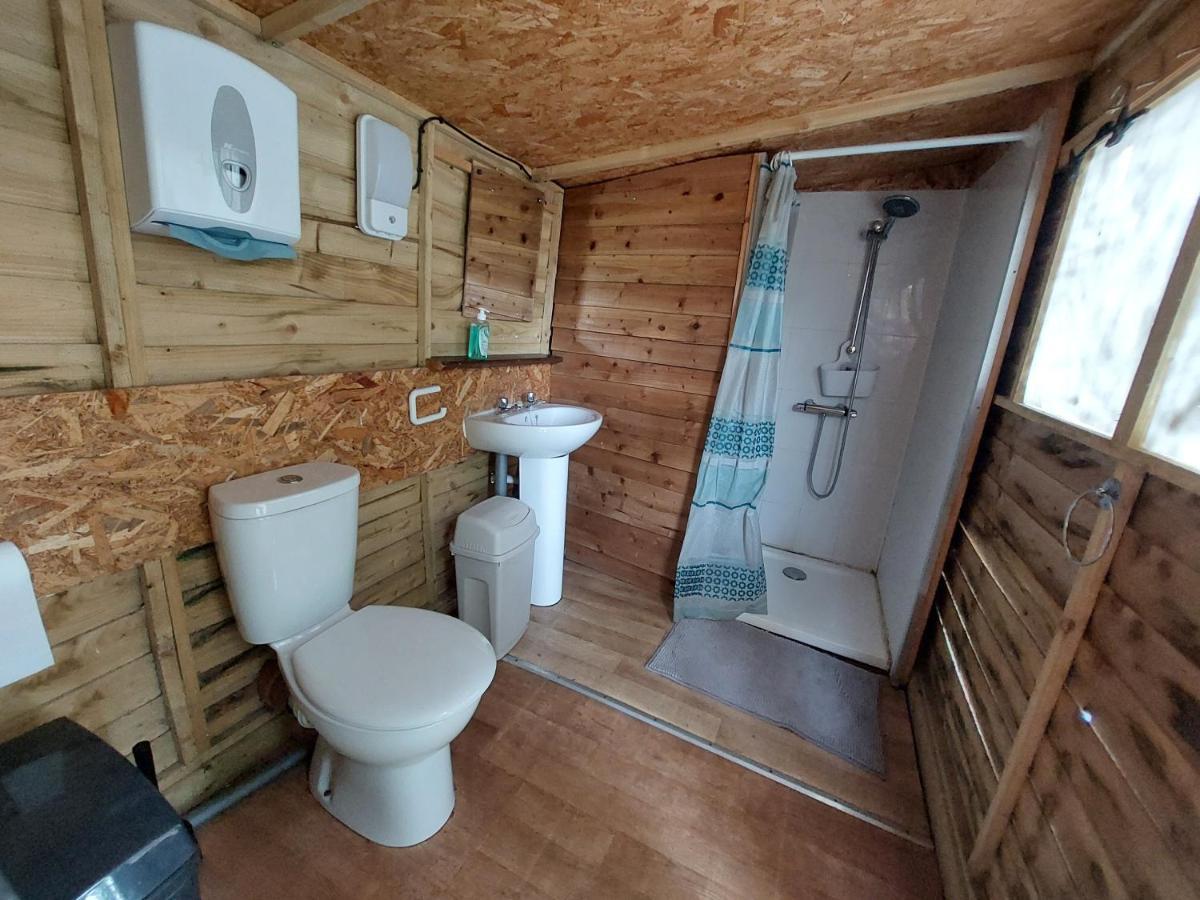 Rum Bridge Fisheries "The Cabin" Hotell Clare Exteriör bild